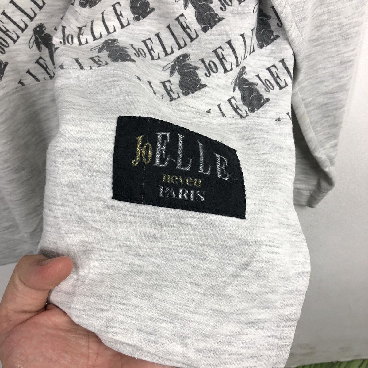 Japanese Brand × Vintage Vintage Elle Paris Sweatshirt Big Logo Size L Size US L / EU 52-54 / 3 - 7 Thumbnail