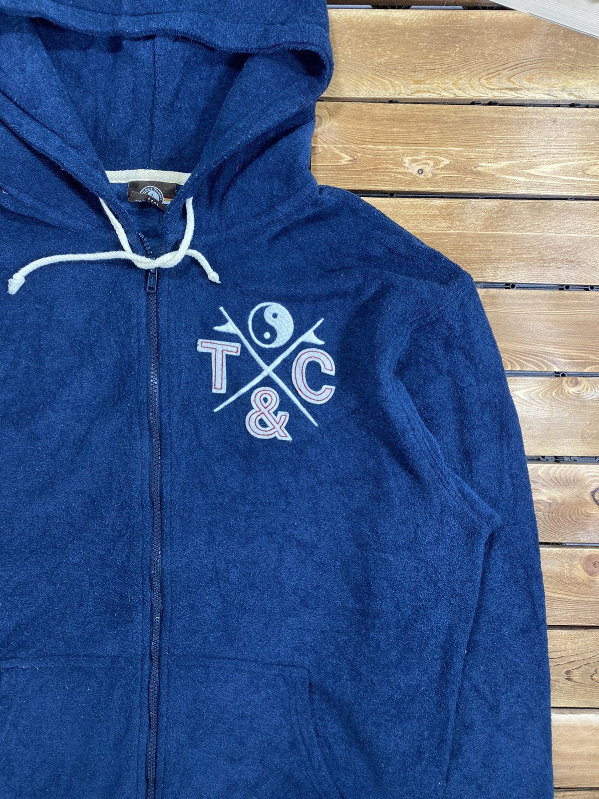 Vintage Vintage T&C design Hawaii Big Logo Hoodie Size L Size US L / EU 52-54 / 3 - 4 Thumbnail