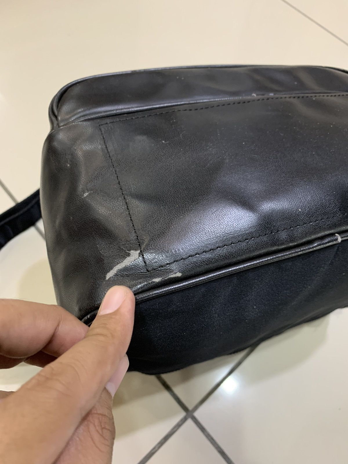 Yohji Yamamoto Y'SACCS BY YOHJI YAMAMOTO NYLON SLING BAG Size ONE SIZE - 8 Thumbnail