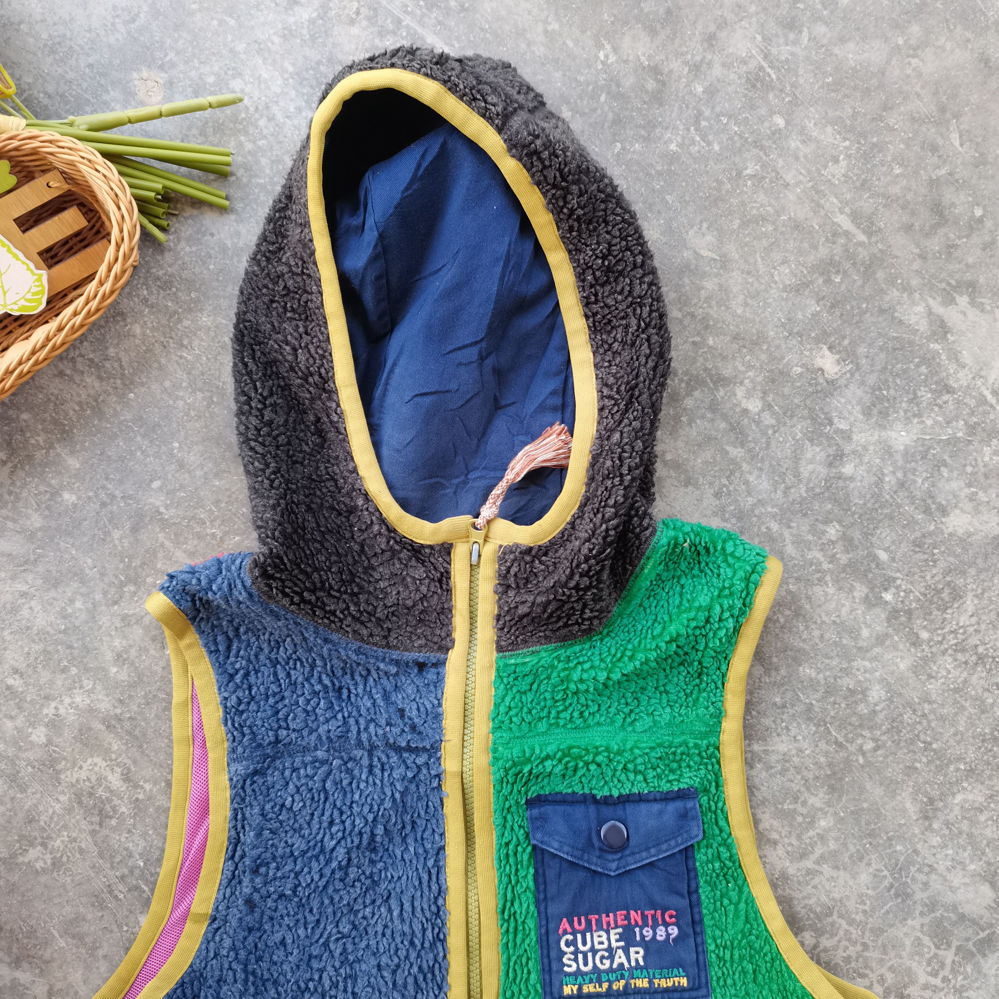 Vintage Vintage 90s AUTHENTIC CUBE SUGAR Fleece Tank Top Hoodie Size US M / EU 48-50 / 2 - 3 Thumbnail
