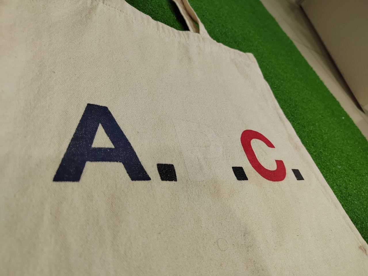 A.P.C. × Designer A.P.C Tote Bag Design APC Size ONE SIZE - 3 Thumbnail