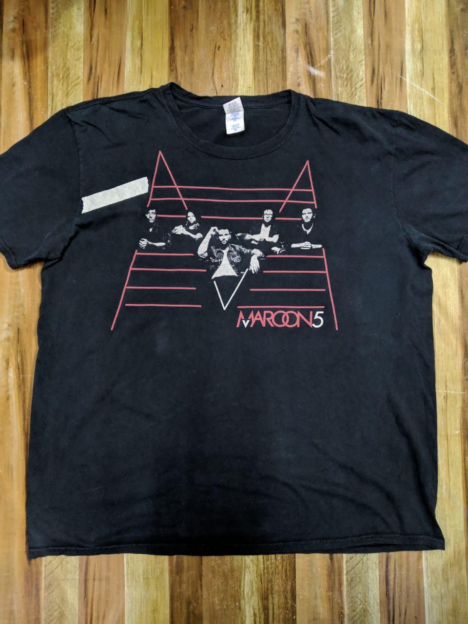Band Tees Marron 5 Band Tee Tour 2011 Size US XL / EU 56 / 4 - 9 Thumbnail