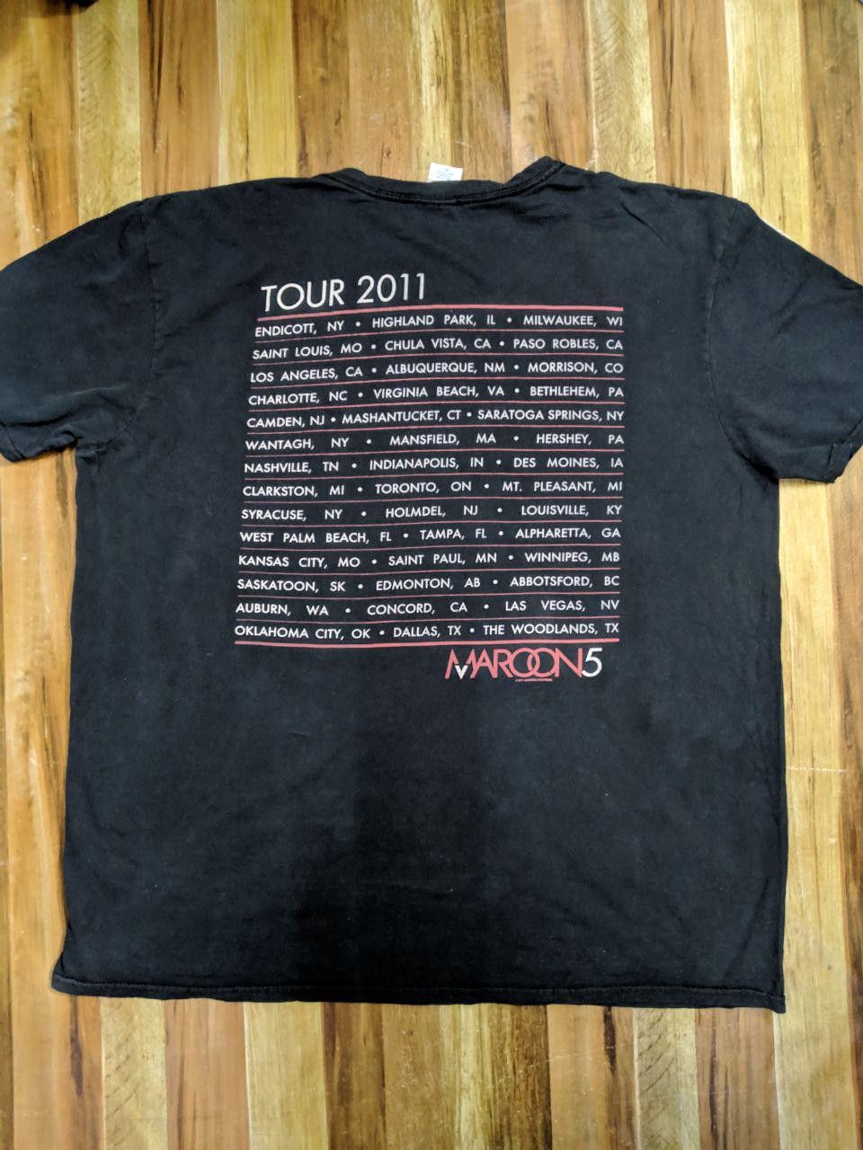 Band Tees Marron 5 Band Tee Tour 2011 Size US XL / EU 56 / 4 - 10 Thumbnail