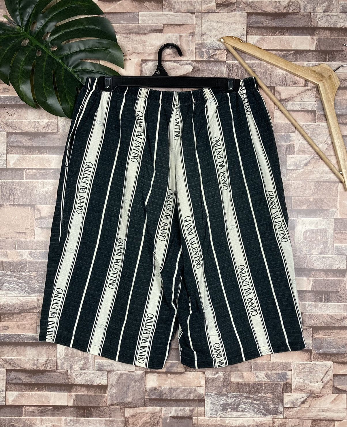 Other Gianni Valentino Short pants Size US 29 - 1 Thumbnail