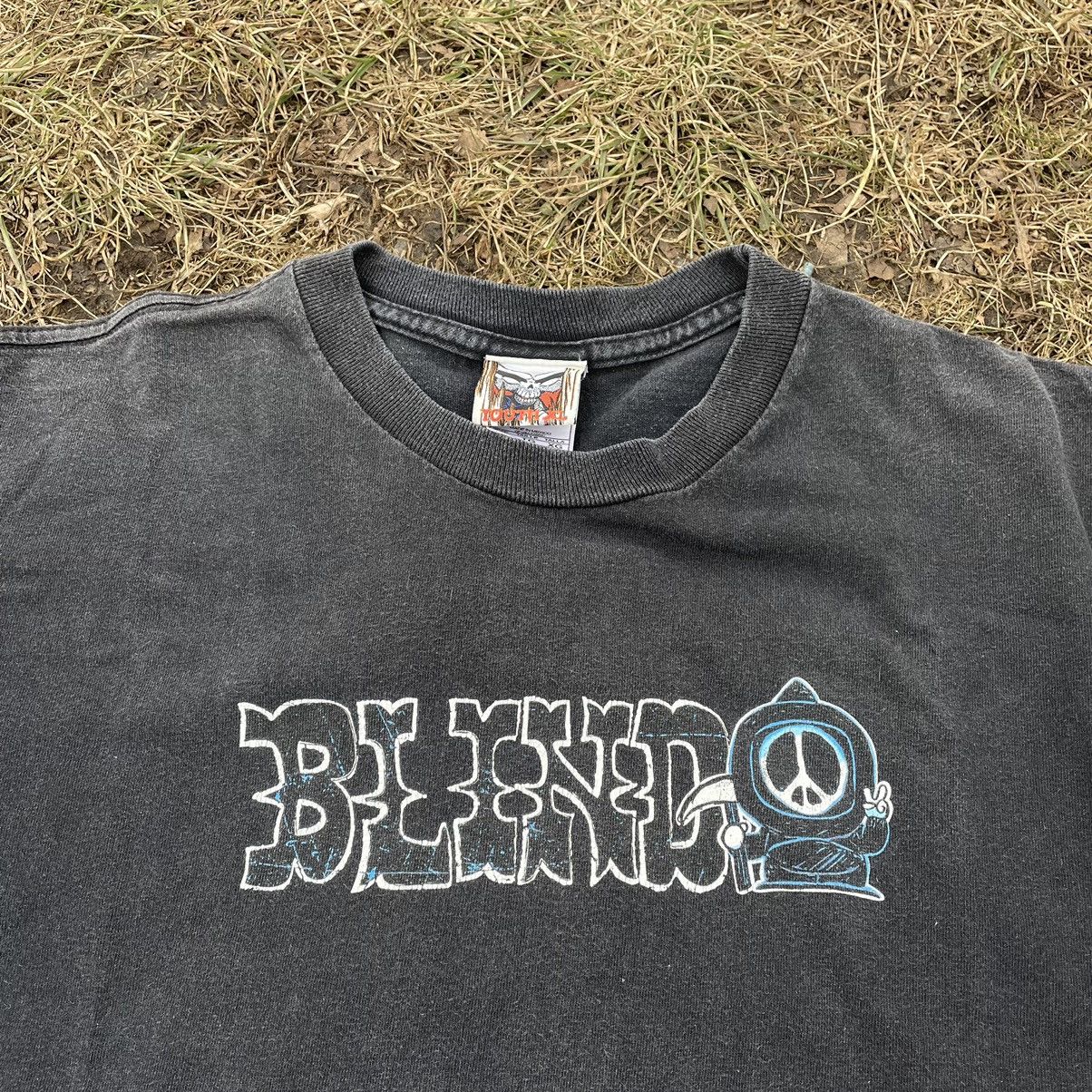 Vintage Vintage 90s Blind Skeleton Graphic Tee Skate Grunge Washed S Size US S / EU 44-46 / 1 - 1 Thumbnail