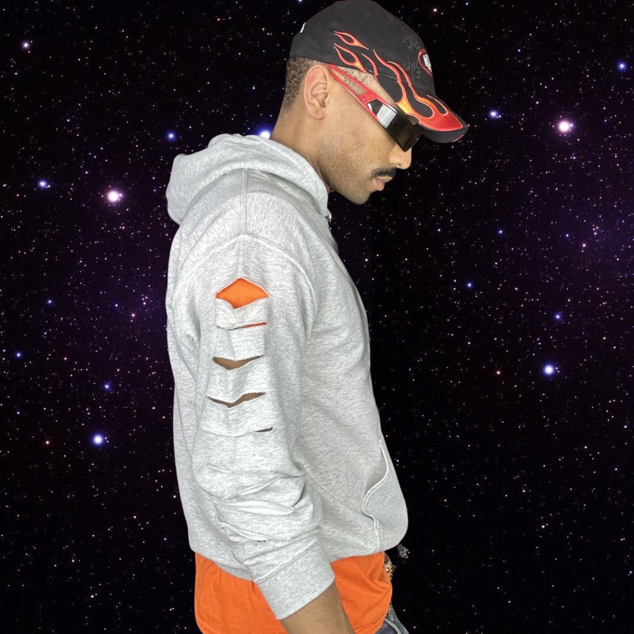 Vintage ASTROBOI* AIRBRUSHED BEDAZZLED BEN HOODIE_MEDIUM Size US M / EU 48-50 / 2 - 6 Thumbnail