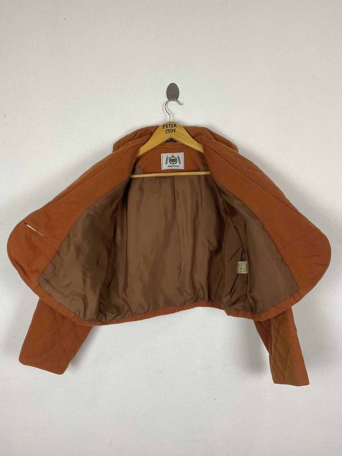 Designer JENNIFER AUCLAIE CROP JACKET QUILTED DESIGN Size US M / EU 48-50 / 2 - 4 Thumbnail