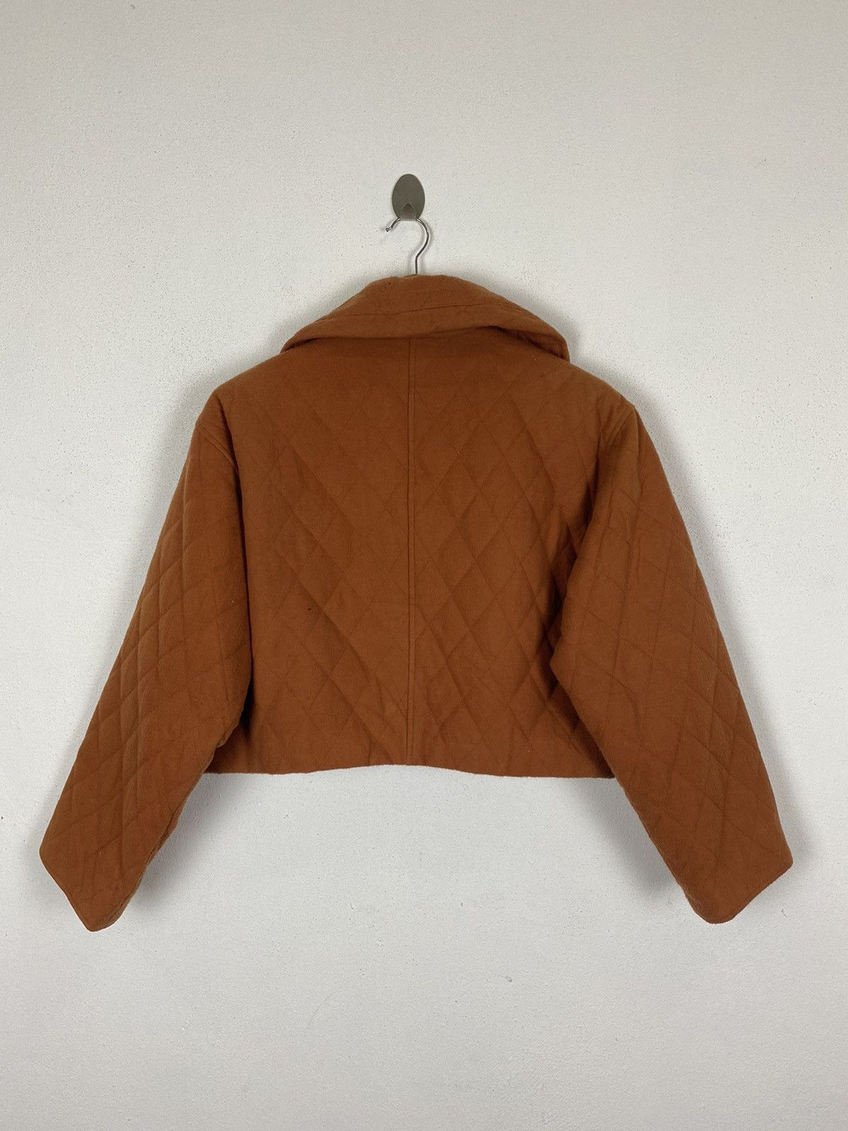 Designer JENNIFER AUCLAIE CROP JACKET QUILTED DESIGN Size US M / EU 48-50 / 2 - 5 Thumbnail