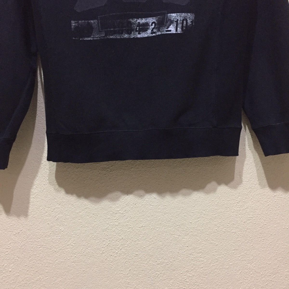 Designer Blue Cross Sweatshirt spell out Big Logo size M Size US M / EU 48-50 / 2 - 4 Thumbnail