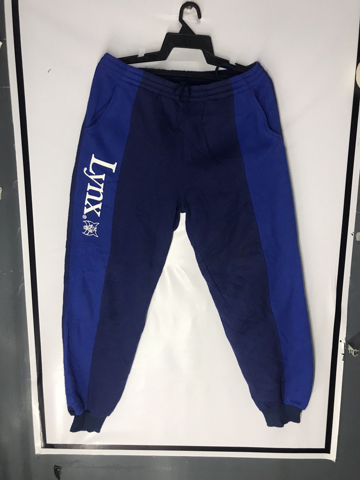 Other One set sweatshirt and joggerpant LYNX u.s.a size L Size US L / EU 52-54 / 3 - 14 Thumbnail