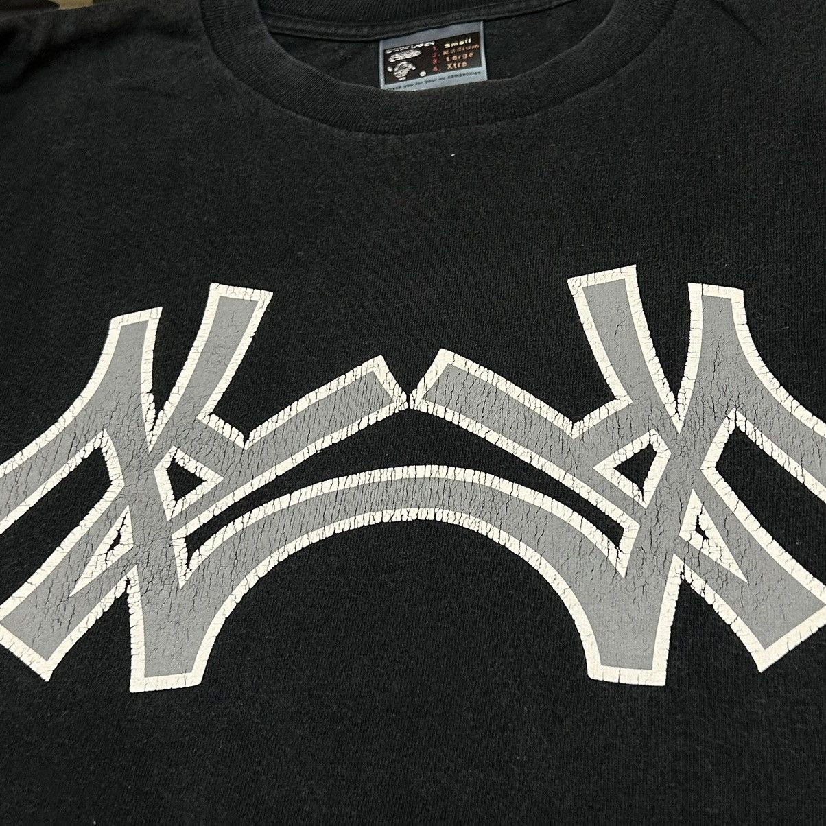 Bape × Neighborhood A Bathing Ape X Neighborhood Yankee Logo Size US S / EU 44-46 / 1 - 2 Thumbnail