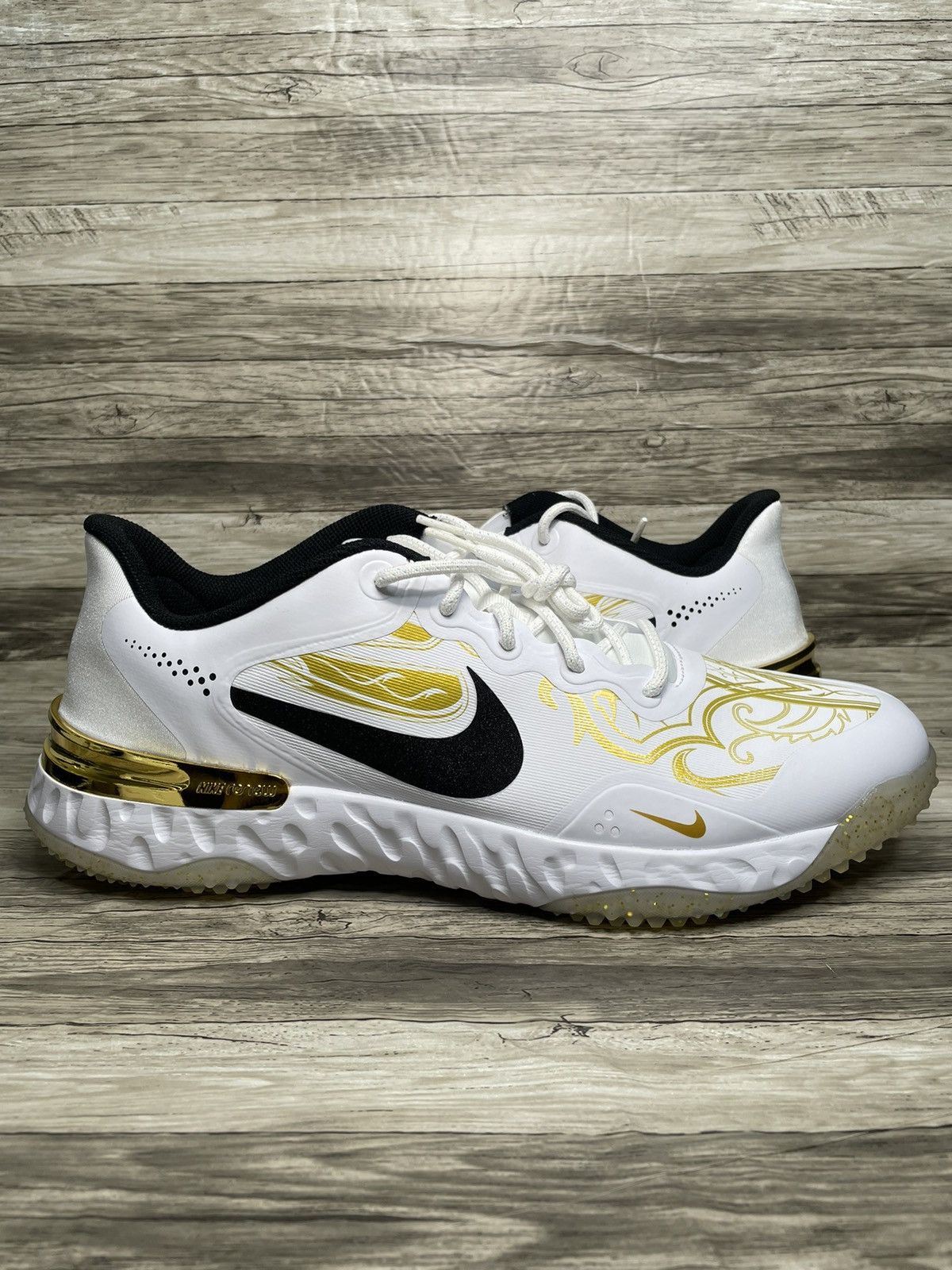 nike alpha huarache elite turf 3