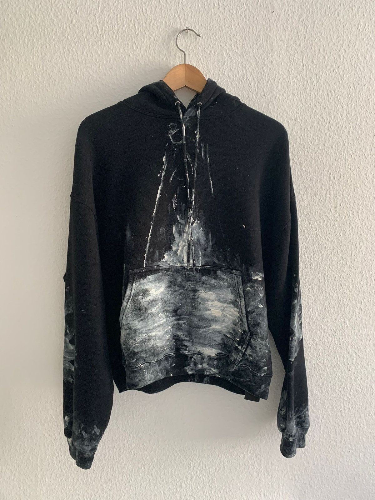 Balenciaga Balenciaga Bleached Hoodie Sz. LARGE Size US L / EU 52-54 / 3 - 3 Thumbnail