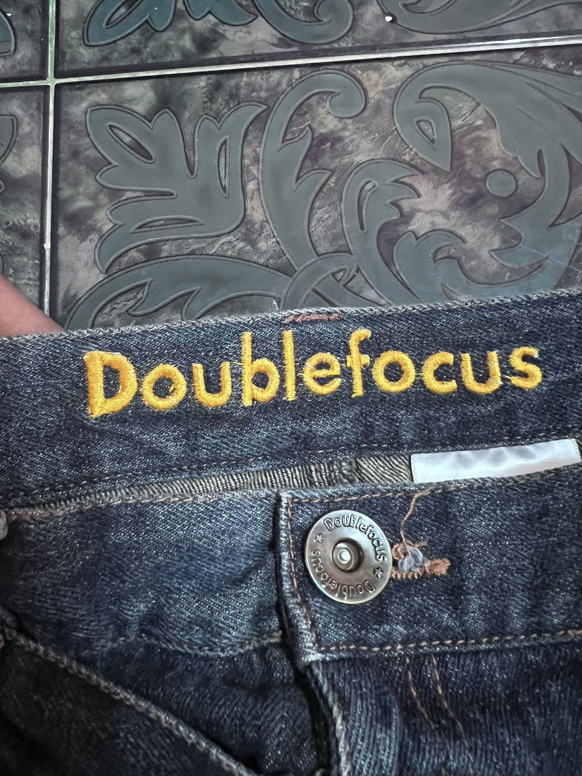 Japanese Brand × Vintage DOUBLE WAIST DOUBLE FOCUS DISTRESSED DENIM PANT Size US 33 - 10 Thumbnail