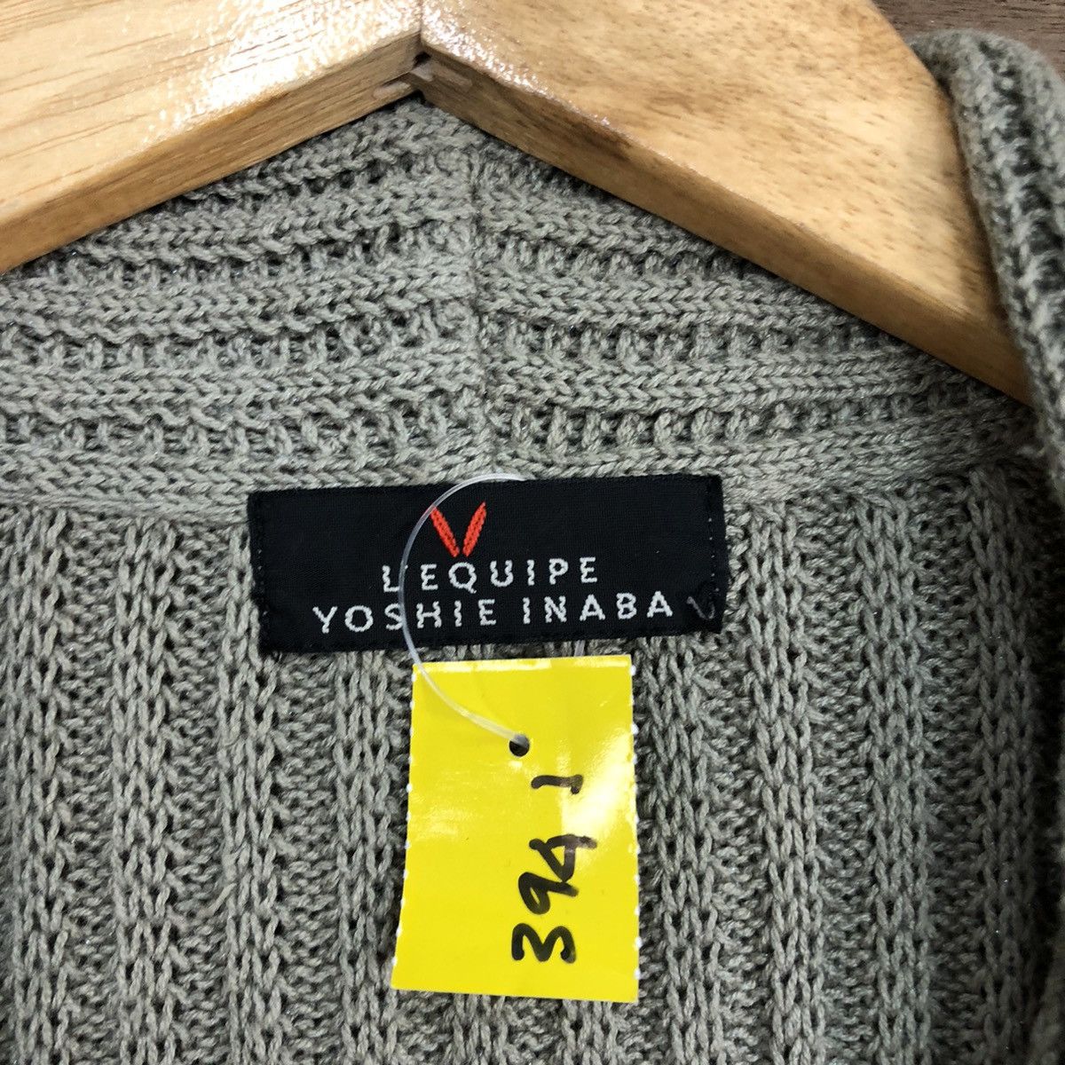 Aran Isles Knitwear L’e Quipe Yoshi Inaba Grey cardigan cable Knitwear #3941 Size US L / EU 52-54 / 3 - 10 Thumbnail