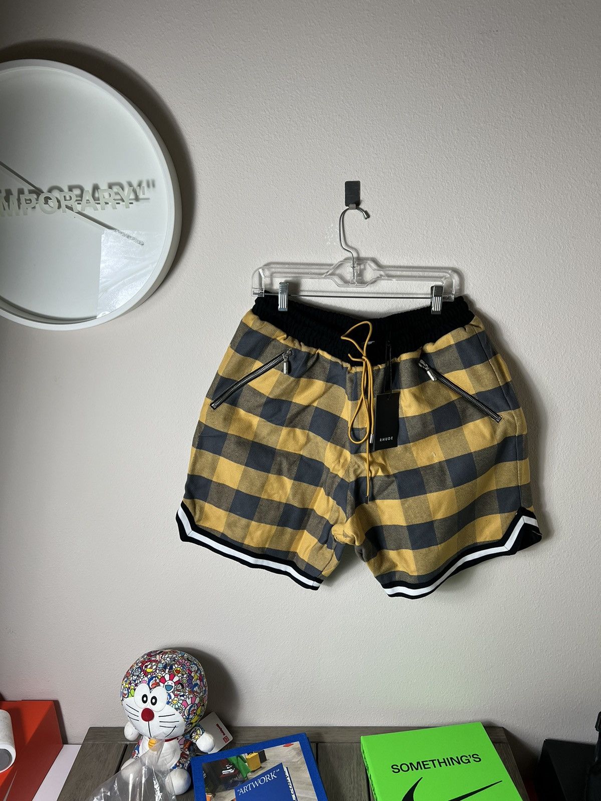 image of Yellow Plaid Lakers Exclusive Basketball Shorts Xxl, Men's (Size 36)