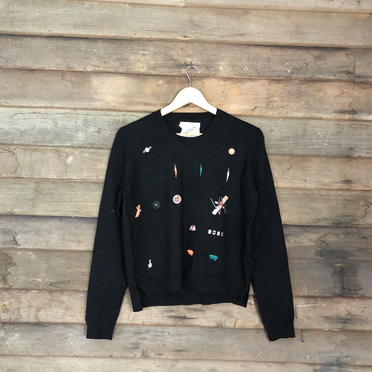 Homespun Knitwear × Japanese Brand × Vintage Japan vintage Black art sweatshirt Knitwear #3944 Size M / US 6-8 / IT 42-44 - 1 Thumbnail