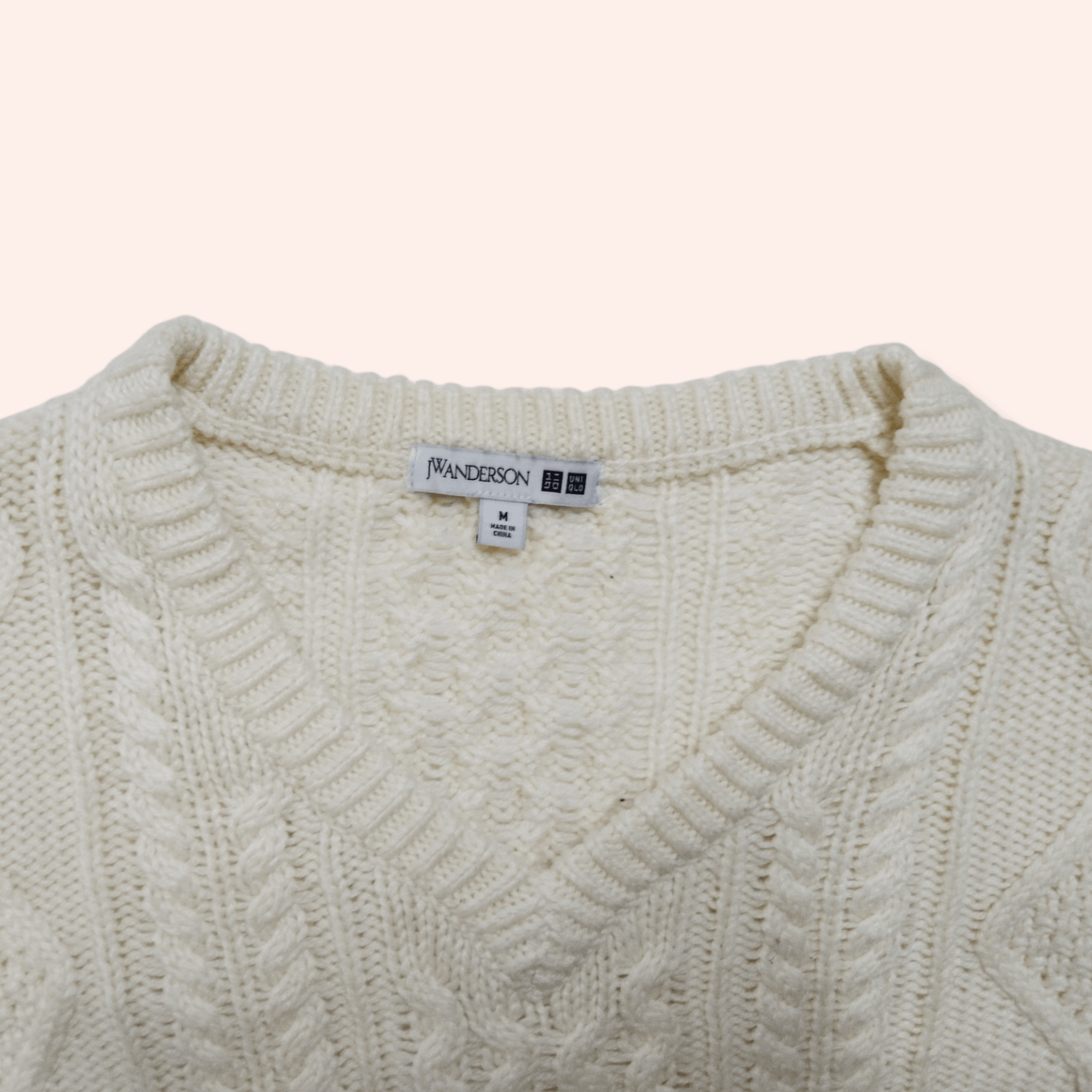 JW Anderson × Uniqlo JW ANDERSON X UNIQLO V NECK CABLE KNIT SWEATER Size US M / EU 48-50 / 2 - 2 Thumbnail