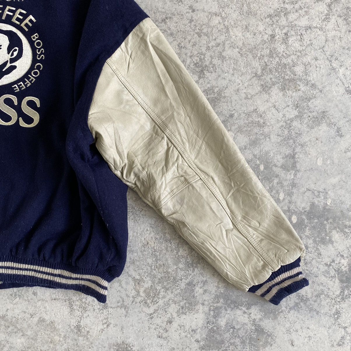 Vintage Vintage Suntory Boss Coffee Letterman Varsity Jacket Size US L / EU 52-54 / 3 - 8 Thumbnail