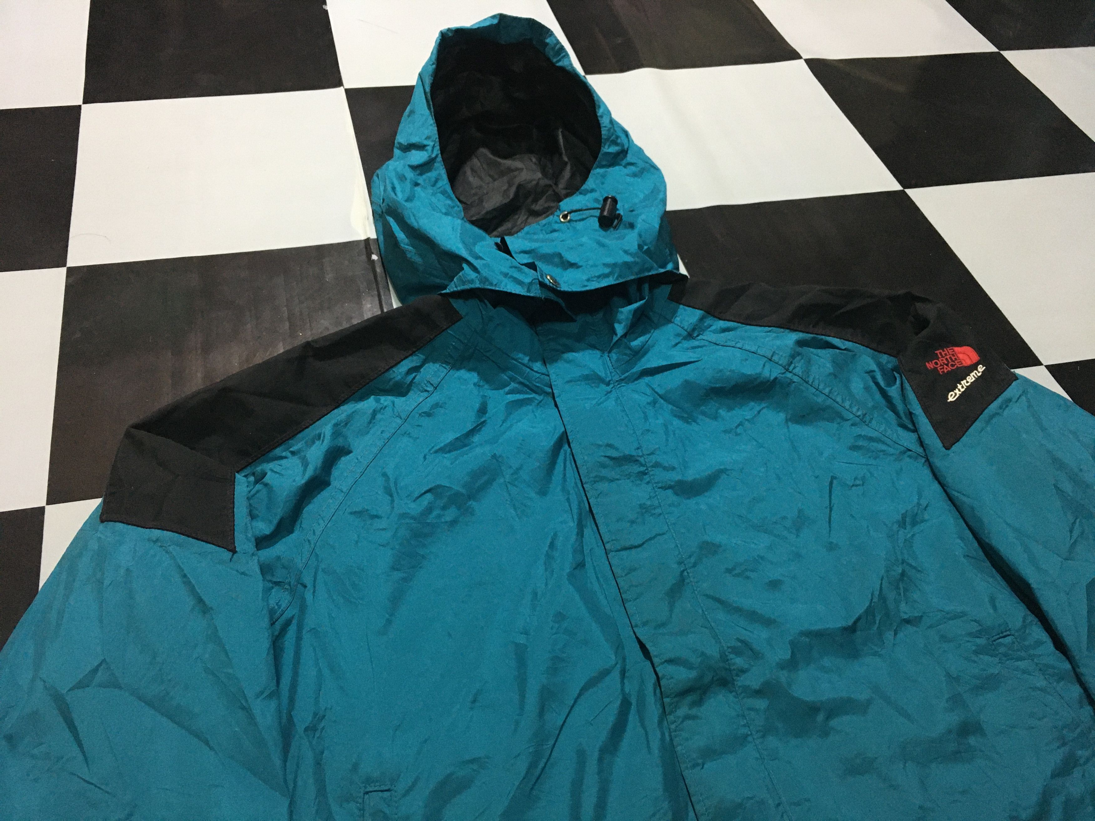 The North Face × Vintage Vintage The North Face Extreme jacket hooded Gore-Tex USA Size US L / EU 52-54 / 3 - 1 Thumbnail