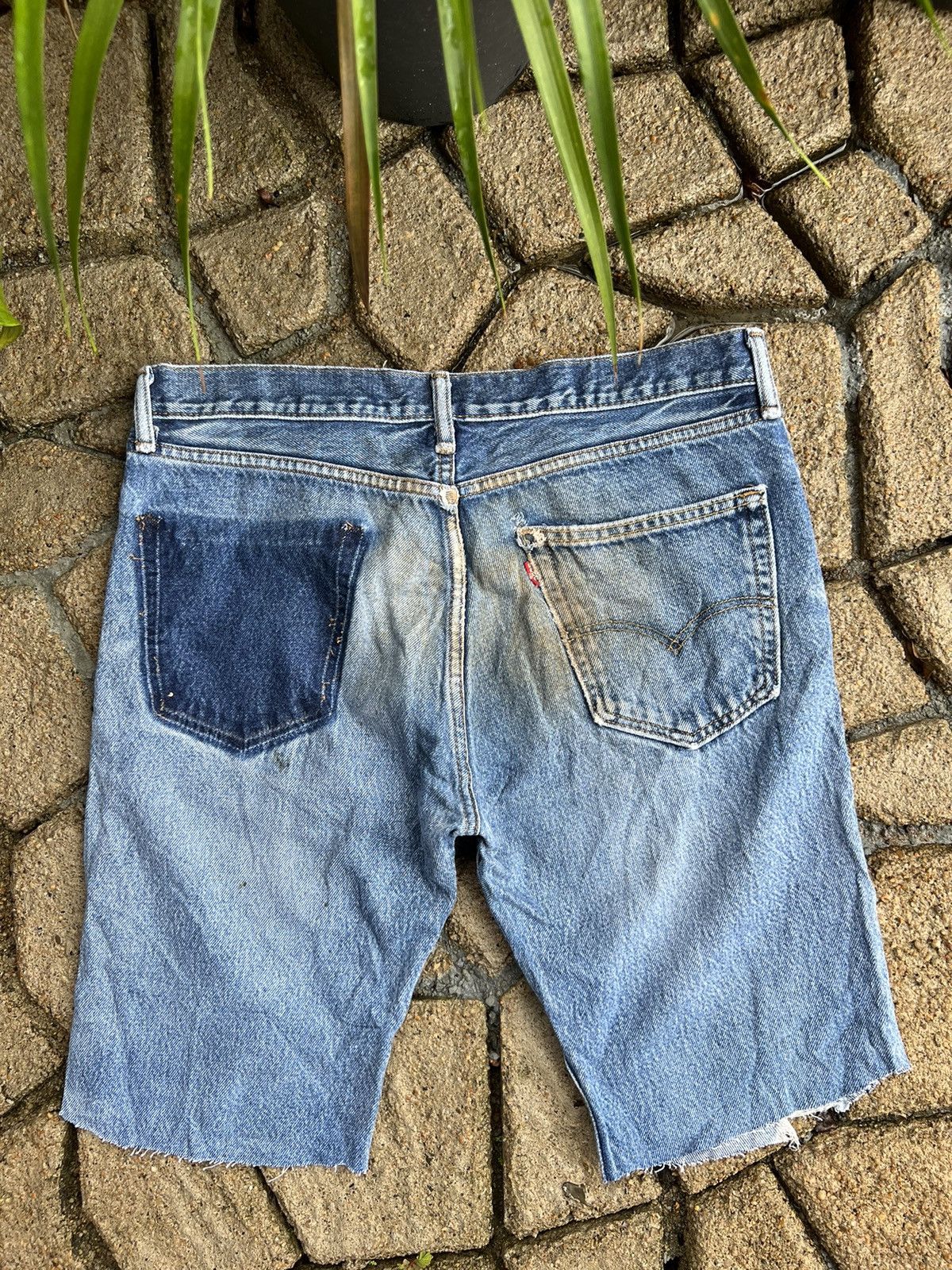 Levi's 🔥Distressed Levis Cropped Denim Size US 35 - 2 Thumbnail