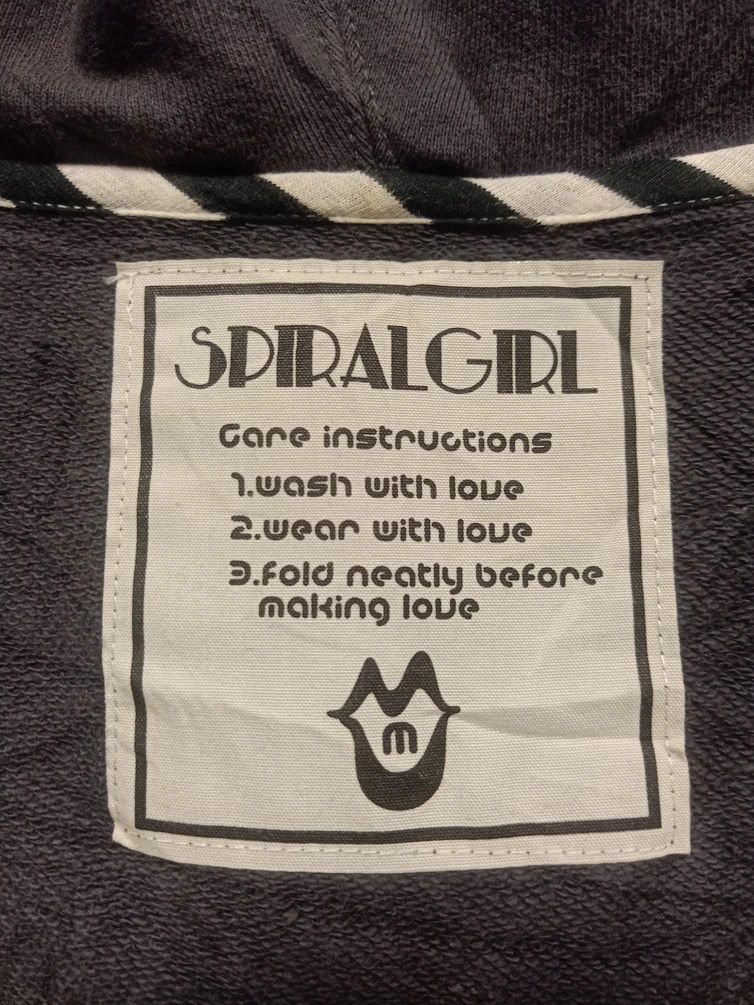 Japanese Brand × Seditionaries sweatshirt hoodie spiral girl againt wind baby Size XS / US 0-2 / IT 36-38 - 6 Thumbnail