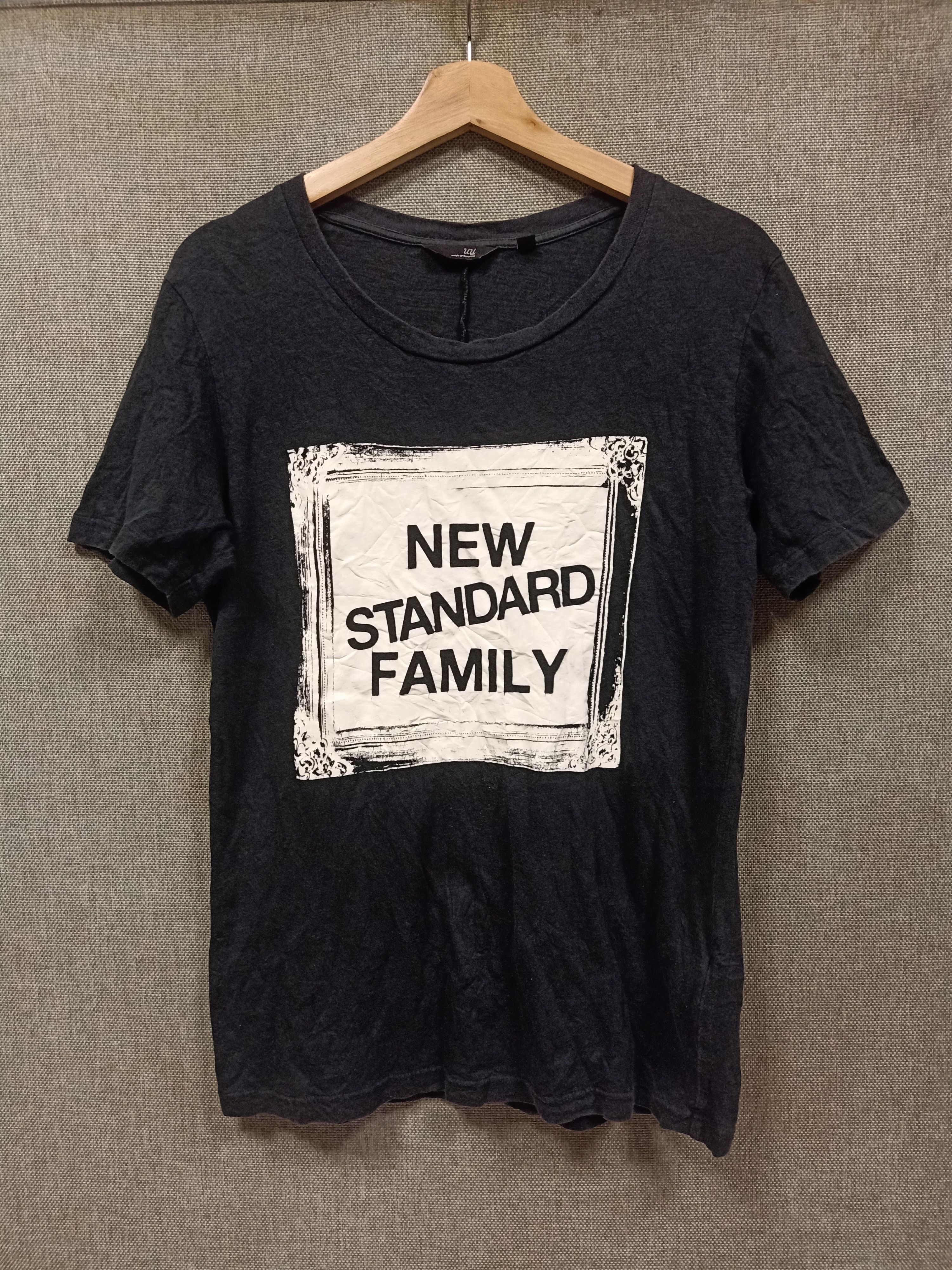 Undercover × Uniqlo t shirt undercover new standard family Size US M / EU 48-50 / 2 - 1 Thumbnail