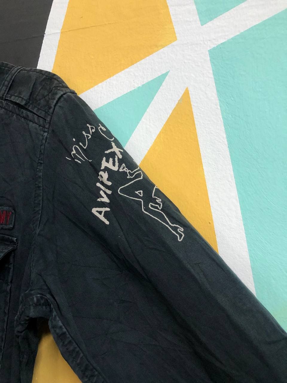 Avirex × Japanese Brand Rare🔥Avirex original patches Button Up Size US M / EU 48-50 / 2 - 3 Thumbnail