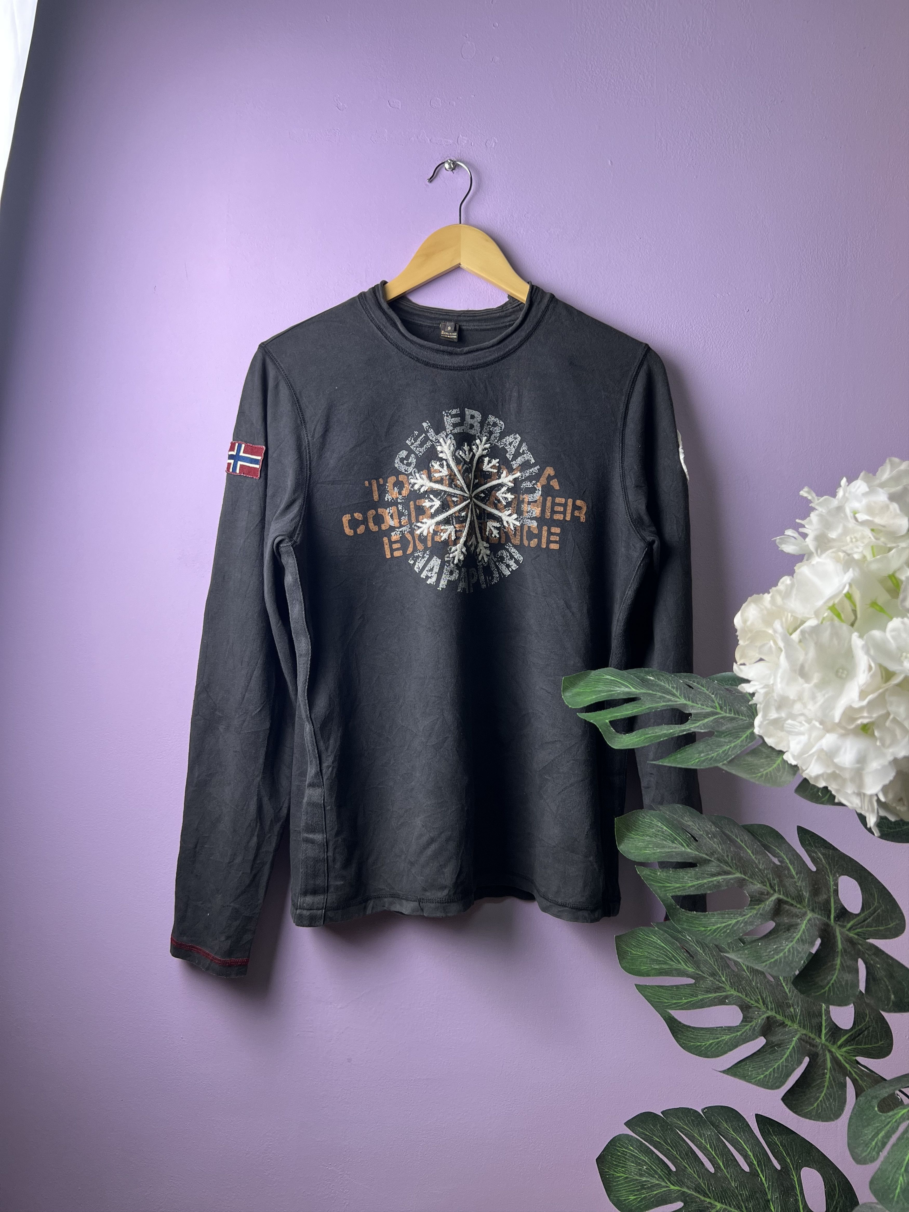 Napapijri 🔥Vintage Elastic Napapijri Patches LS Tees Size US S / EU 44-46 / 1 - 1 Thumbnail