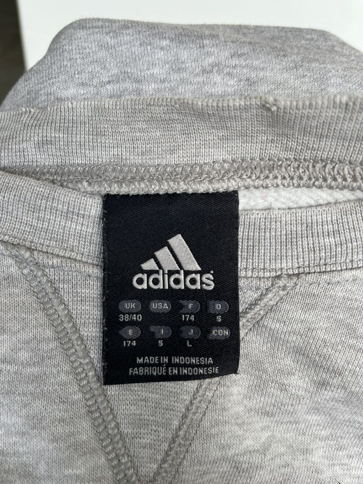 Adidas Vintage Y2K Adidas Sweatshirt Size US L / EU 52-54 / 3 - 6 Thumbnail