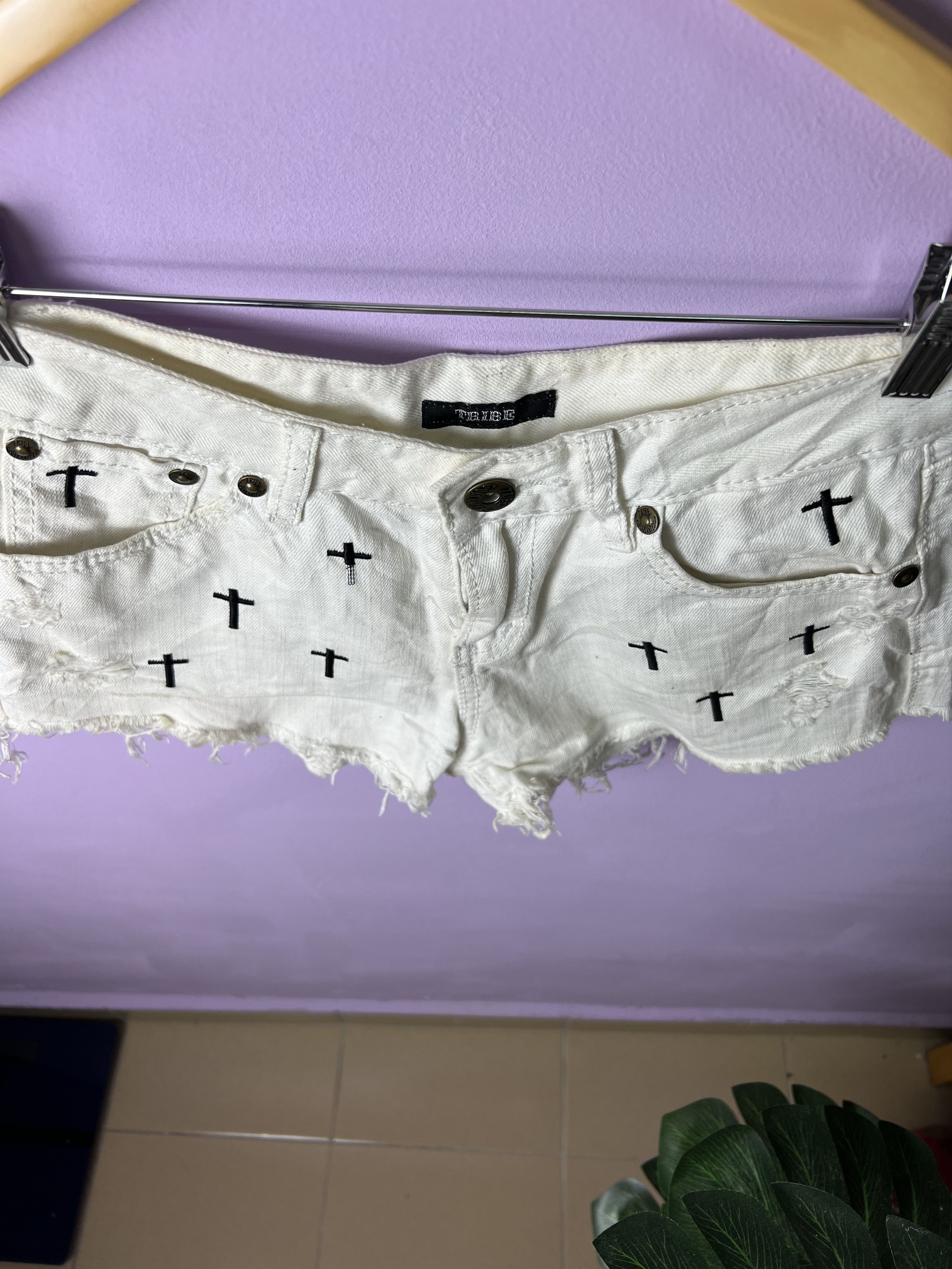 Japanese Brand 🔥Tribe Full Cross Embroidery Short Denim Size 27" / US 4 / IT 40 - 9 Thumbnail