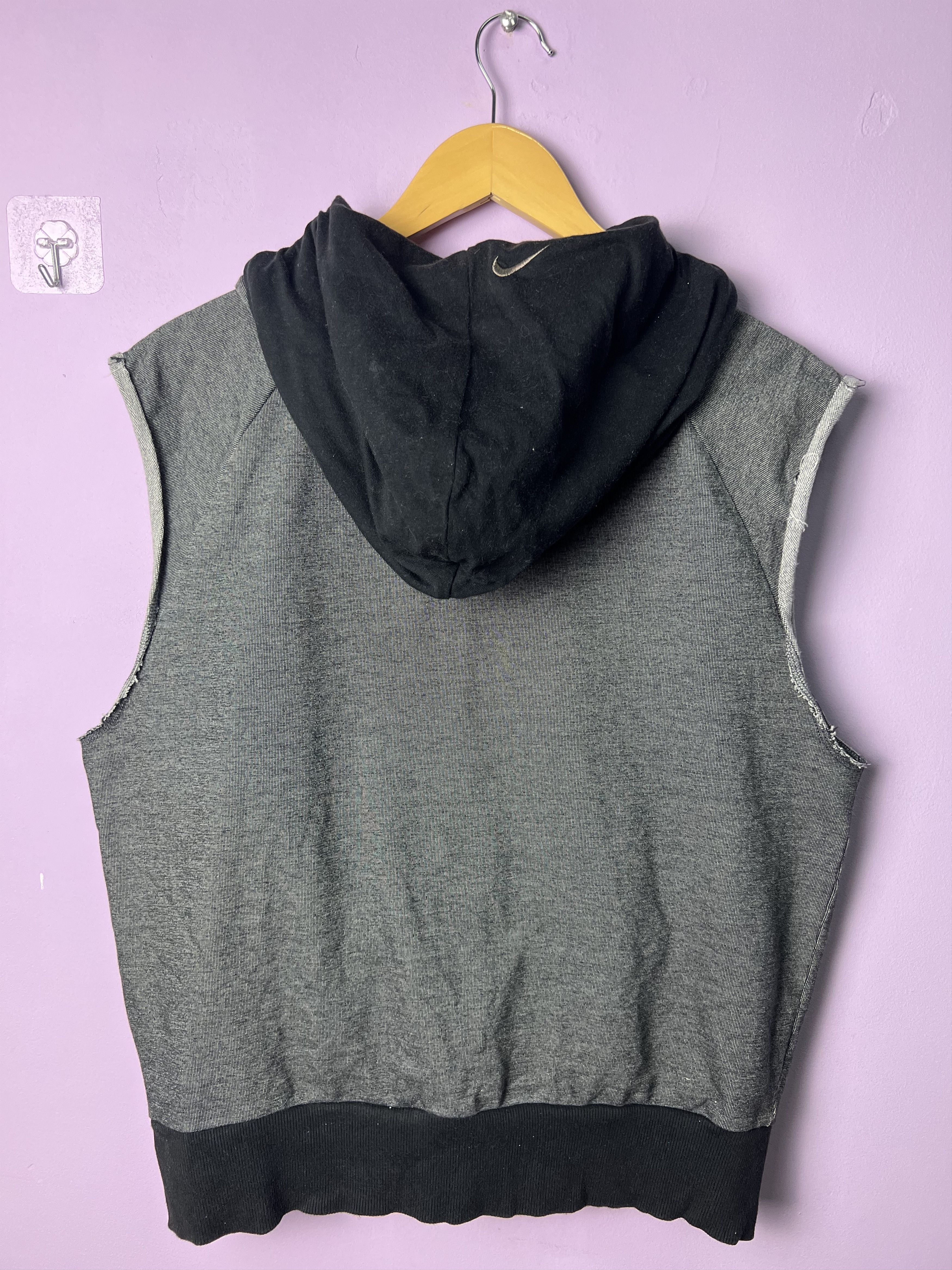 🔥Vintage Nike Sleeveless Hoodies