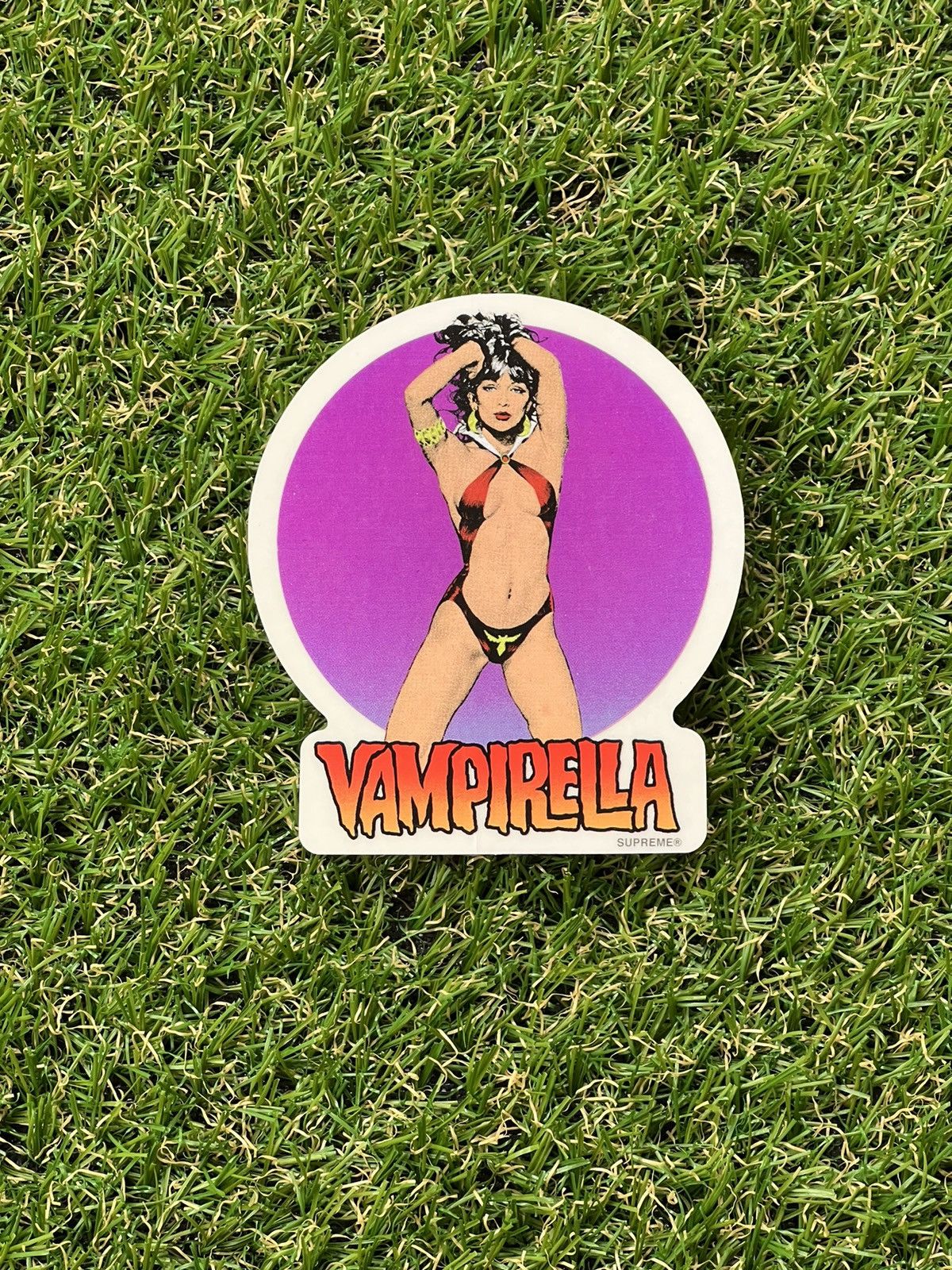 Supreme 2017 Supreme Vampirella Sticker Size ONE SIZE - 1 Thumbnail
