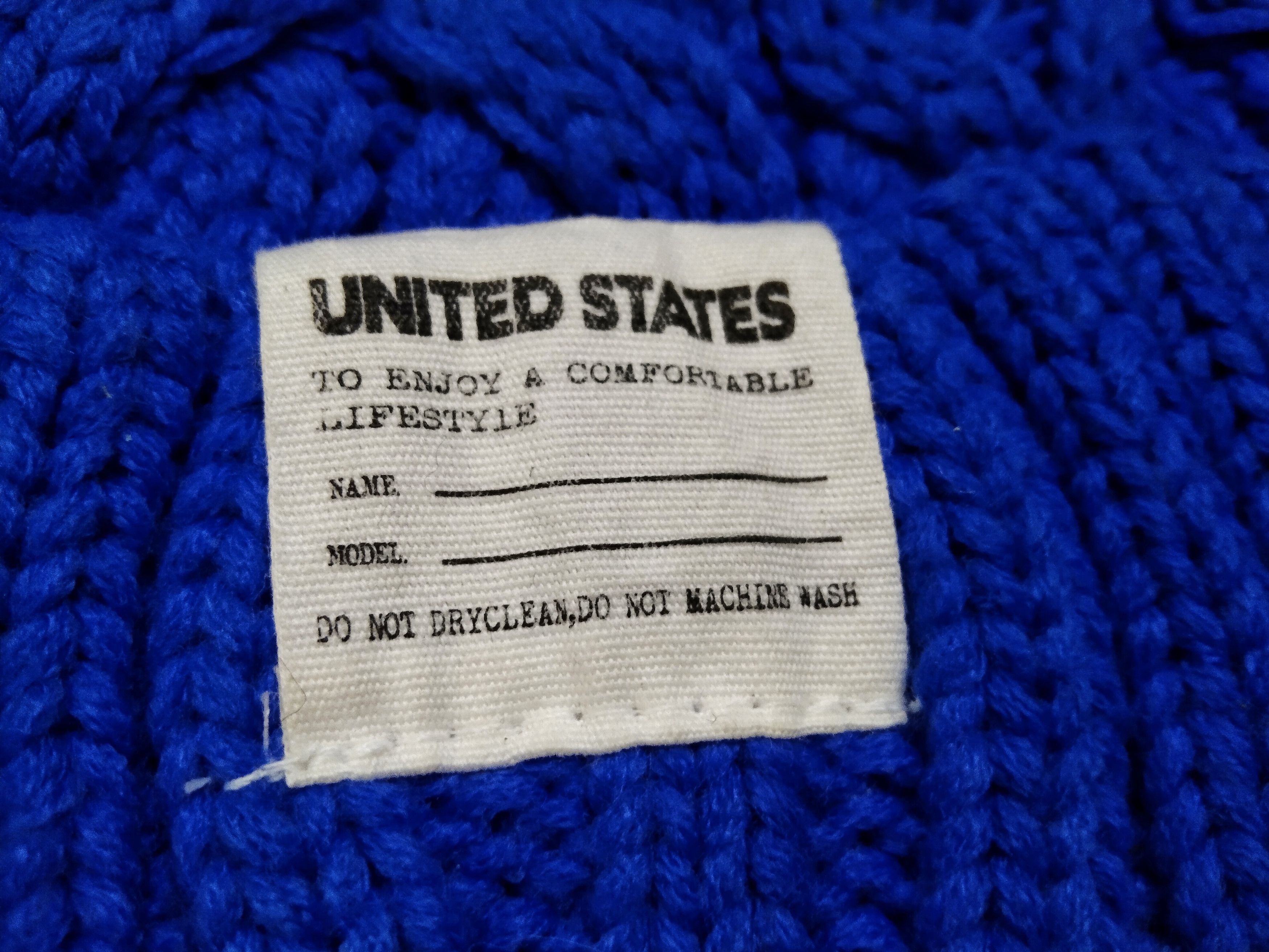 Vintage WOOL BLEND COLOURED CABLE BEANIE Size ONE SIZE - 9 Thumbnail