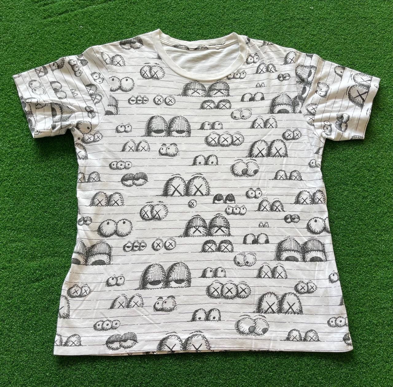 Japanese Brand × Kaws × Original Fake Kaws Full Print Art Flayed Tee Vintage /CDG White Size US M / EU 48-50 / 2 - 5 Thumbnail