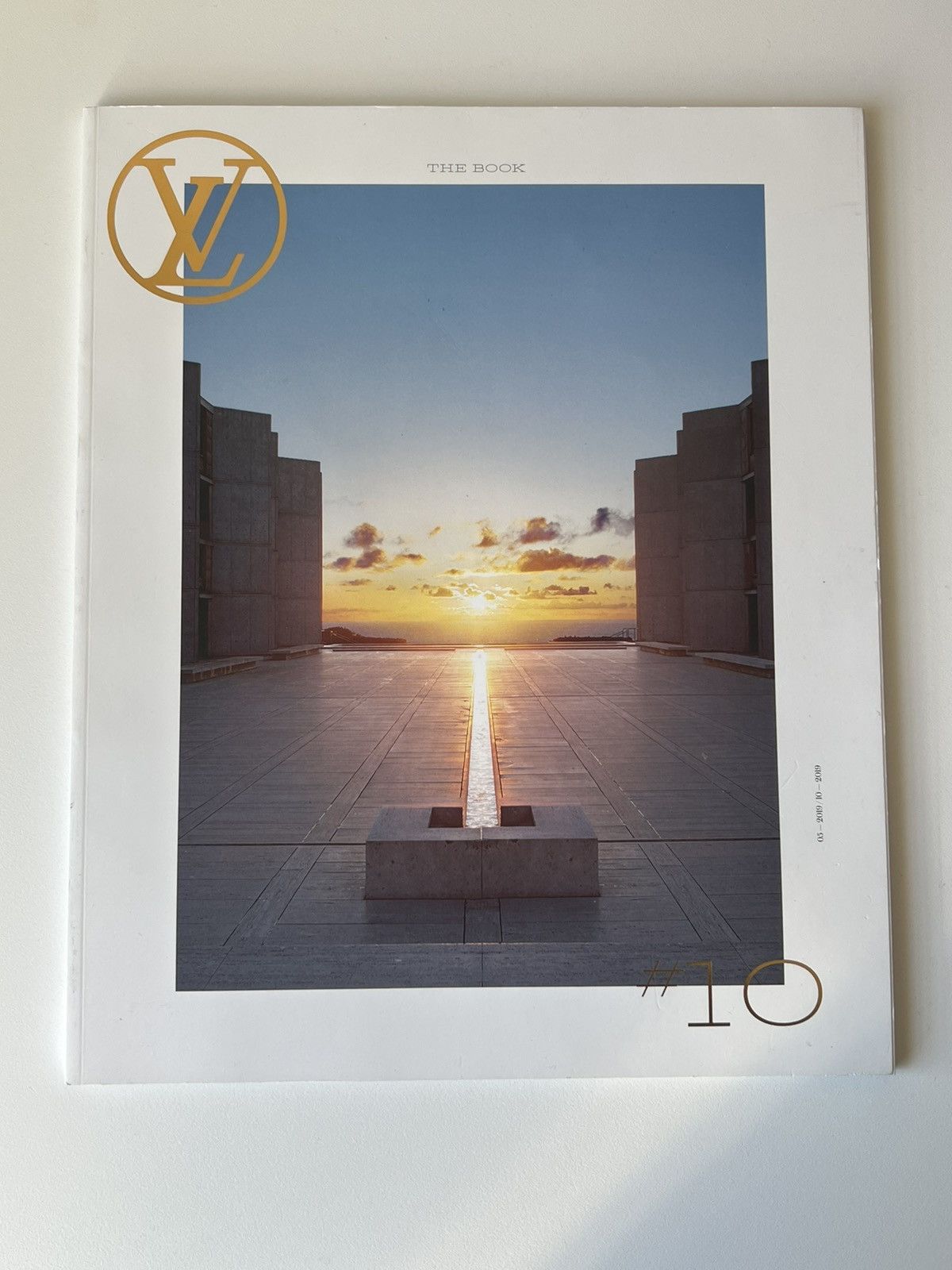 Louis Vuitton Louis Vuitton The Book #10 Virgil Abloh 2019 AW ...