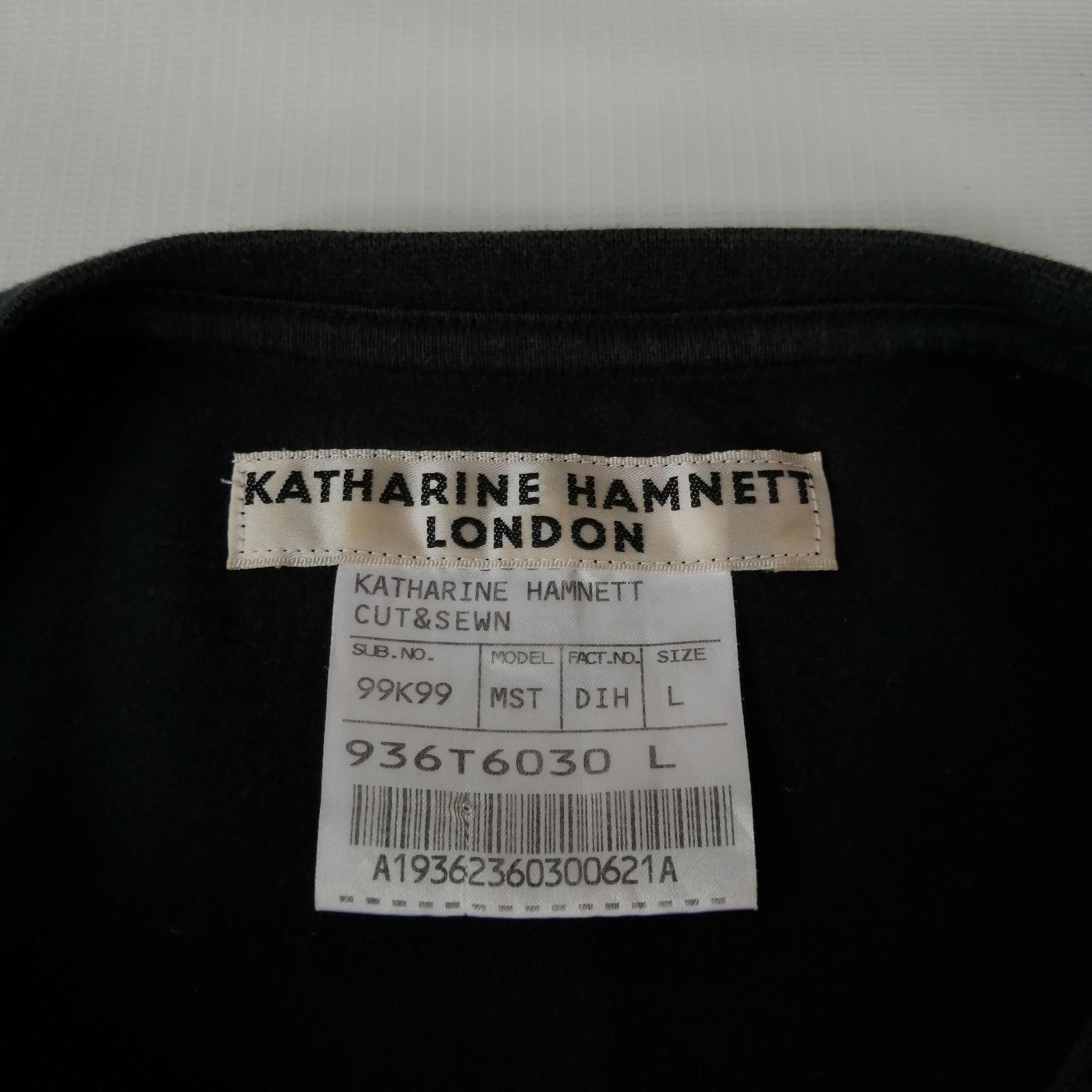 Katharine Hamnett London katharine hamnet London follow your heart Size US M / EU 48-50 / 2 - 3 Thumbnail