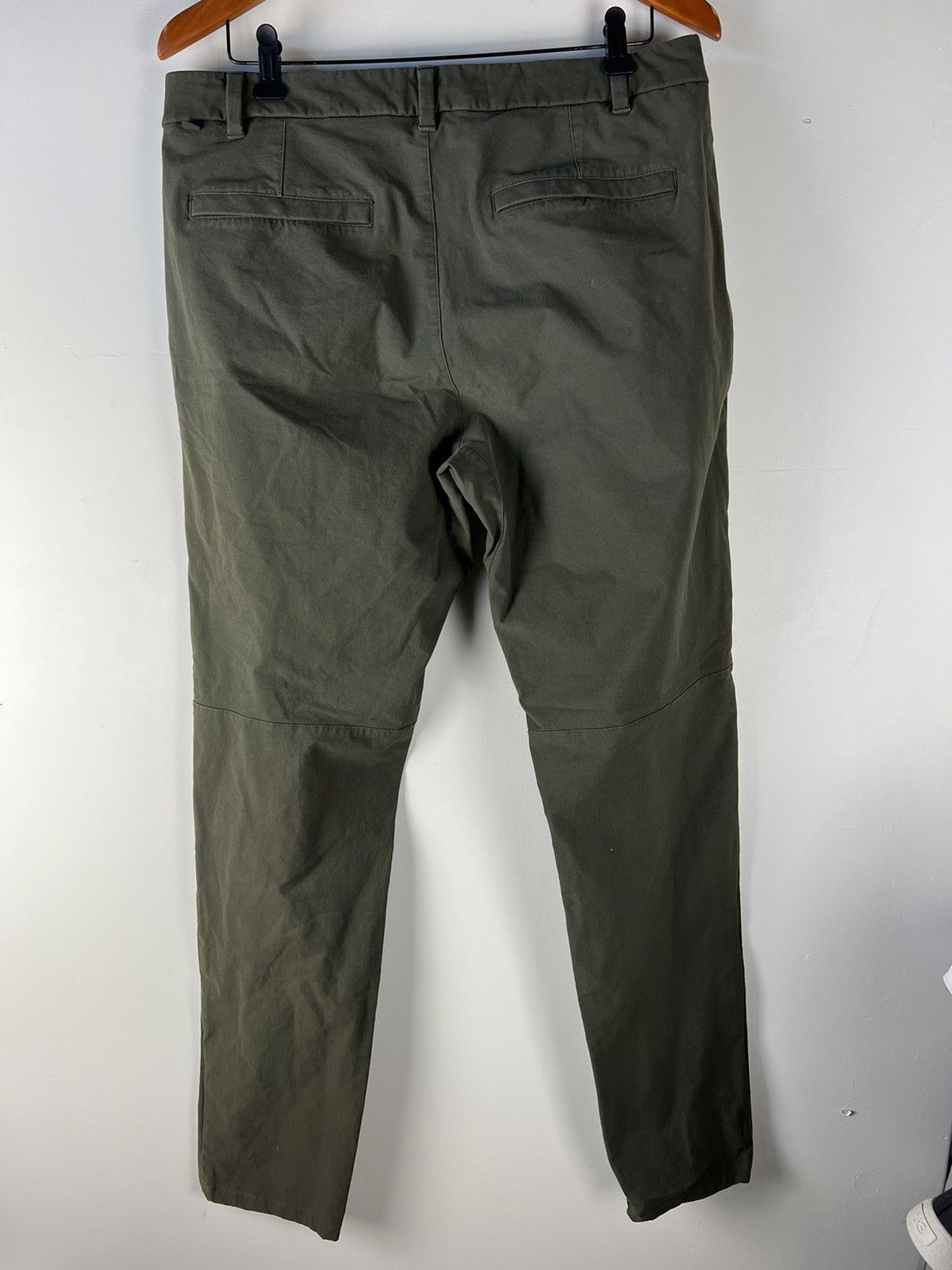 Lululemon Lululemon abc pants Size US 34 / EU 50 - 2 Thumbnail