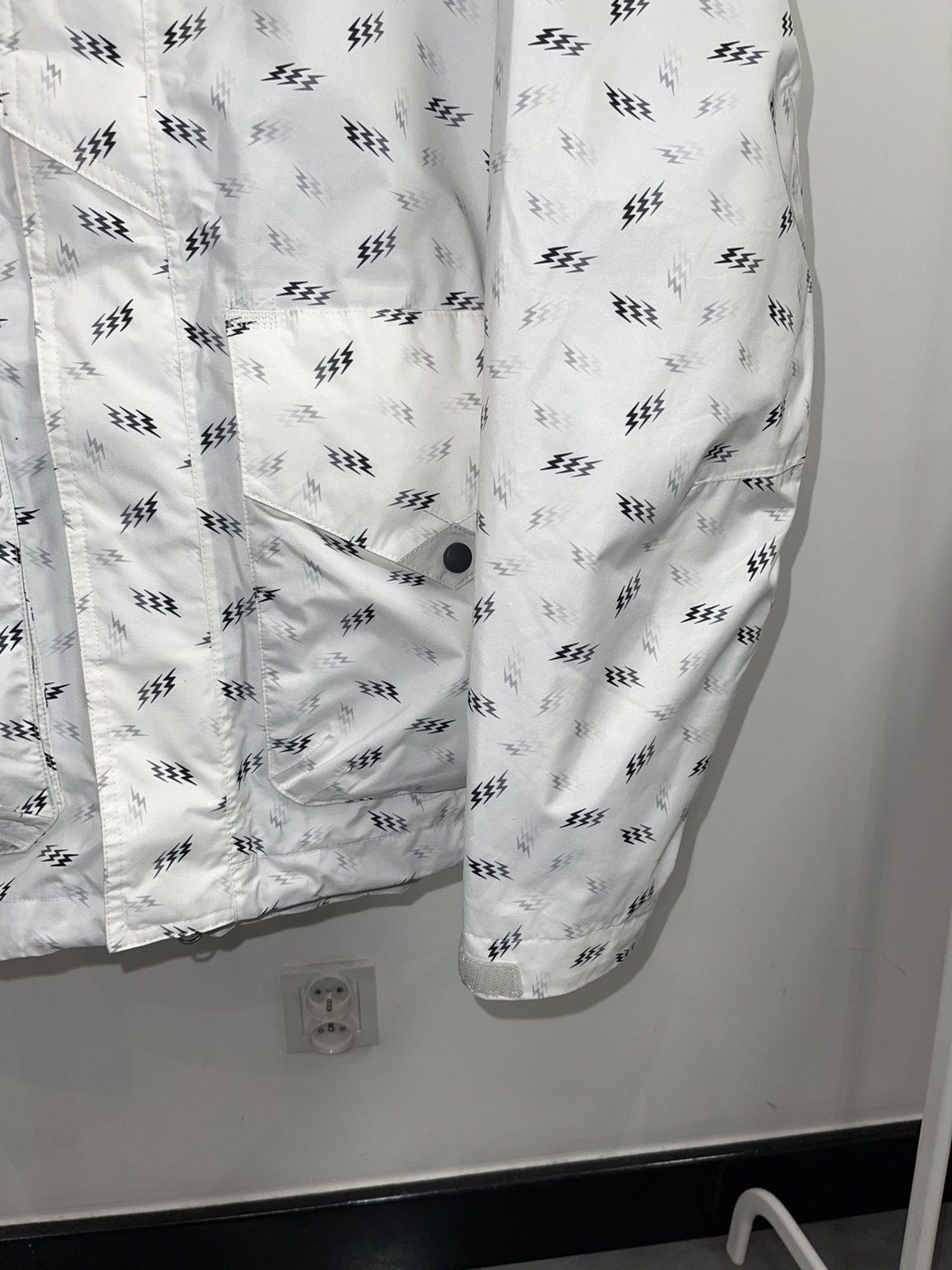 Nike ACG Nike ACG Storm All Over Printed Ski Parka Size US L / EU 52-54 / 3 - 3 Thumbnail