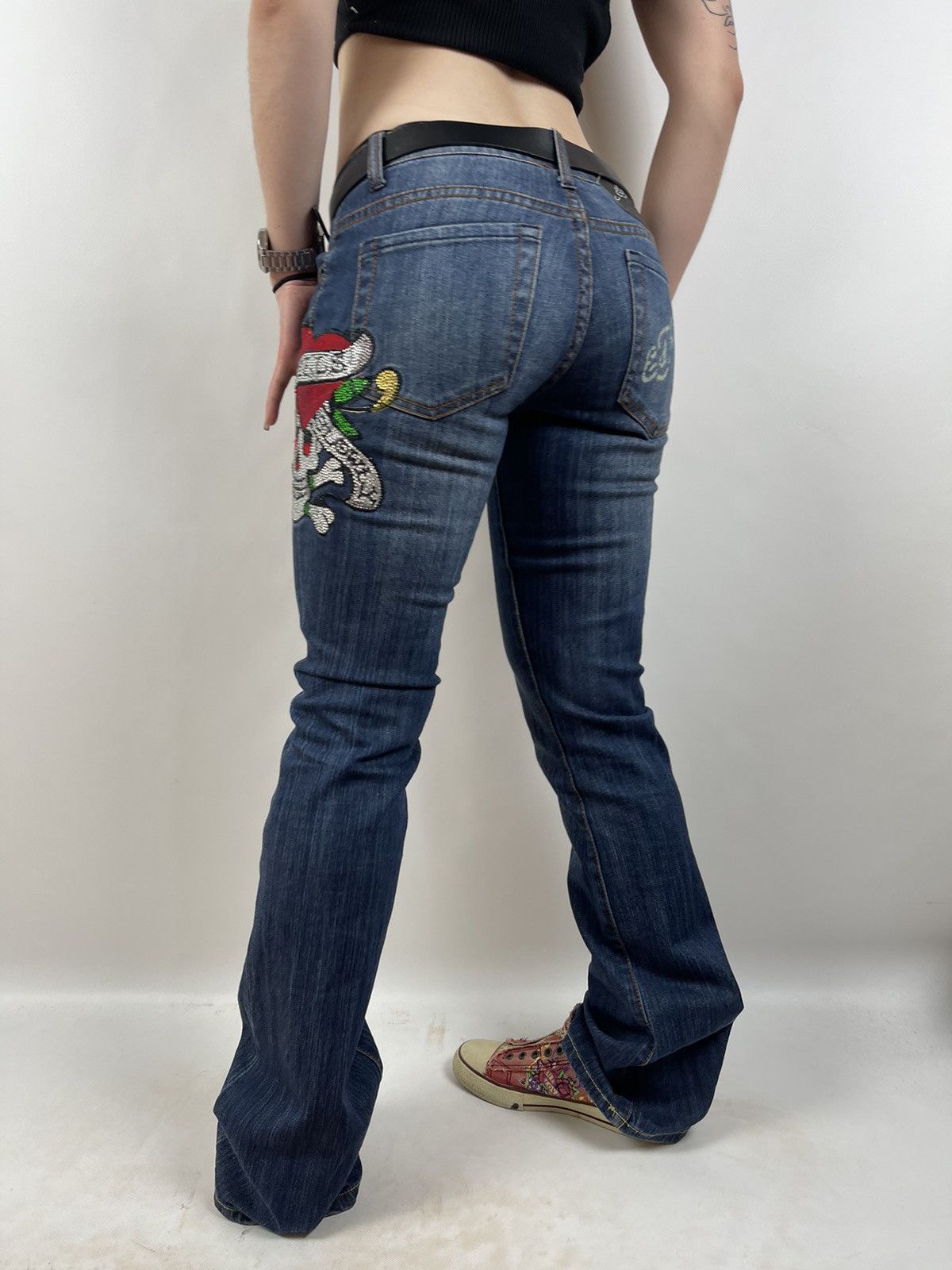 Christian Audigier Vintage Ed Hardy Women’s Denim Flared Rhinestone Pants Y2K Size 27" / US 4 / IT 40 - 4 Thumbnail
