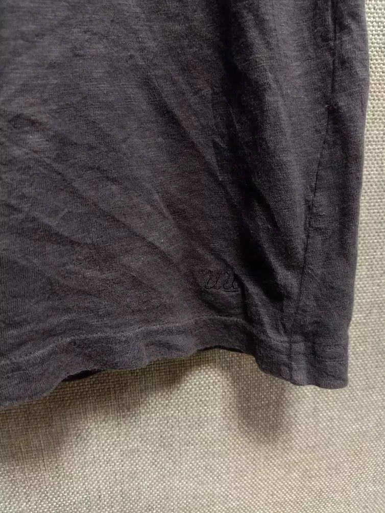Undercover × Uniqlo t shirt uniqlo undercover Size US M / EU 48-50 / 2 - 4 Thumbnail