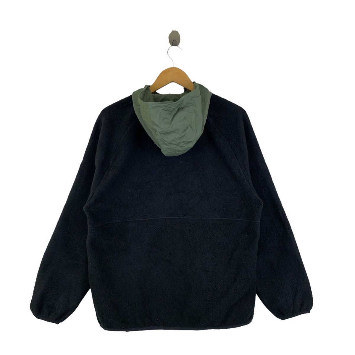 New Balance NEW BALANCE Sportswear Small Logo Fleece Hoodie Sweaters Size US M / EU 48-50 / 2 - 2 Thumbnail