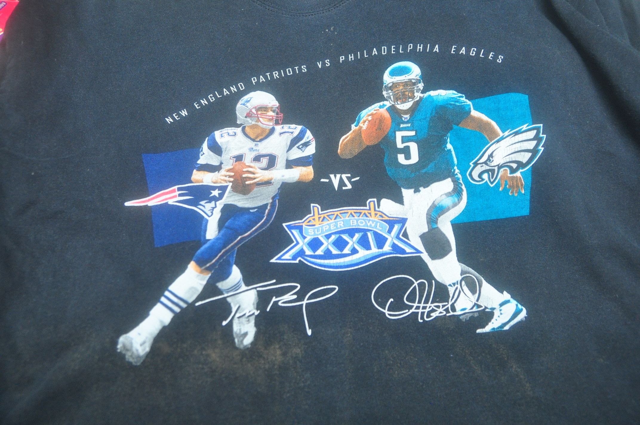 Japanese Brand NFL Super Bowl PATRIOTS Vs EAGLES Football Shirt Size US XL / EU 56 / 4 - 3 Thumbnail