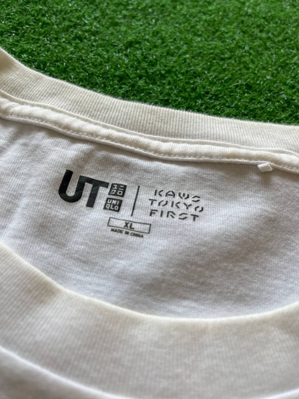 Kaws × Original Fake × Vintage Kaws X Uniqlo Tokyo First T Shirt Asia Sizing Size M Size US XL / EU 56 / 4 - 9 Thumbnail