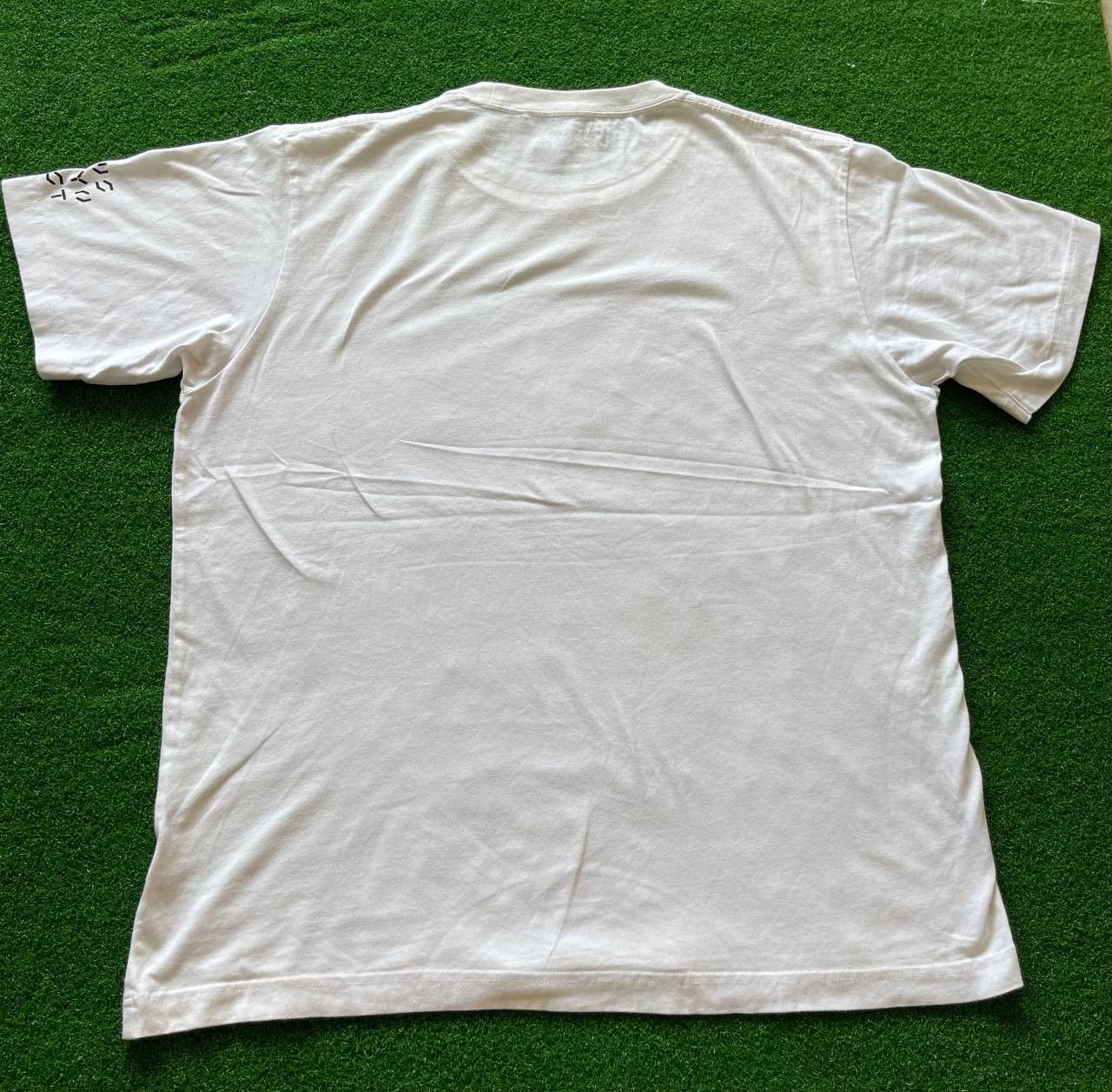 Kaws × Original Fake × Vintage Kaws X Uniqlo Tokyo First T Shirt Asia Sizing Size M Size US XL / EU 56 / 4 - 7 Thumbnail