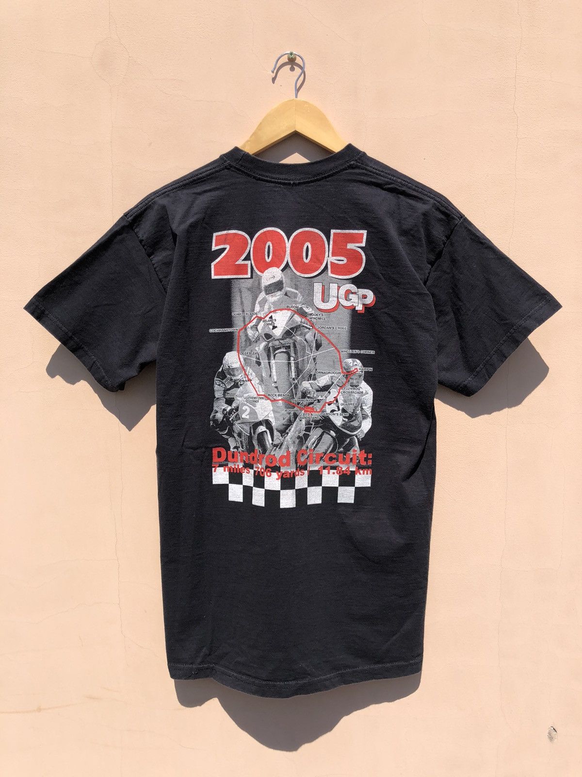 Vintage Vintage 2005 Ulster Grand Prix Bike Week Moto Racing Tee Size US M / EU 48-50 / 2 - 2 Thumbnail