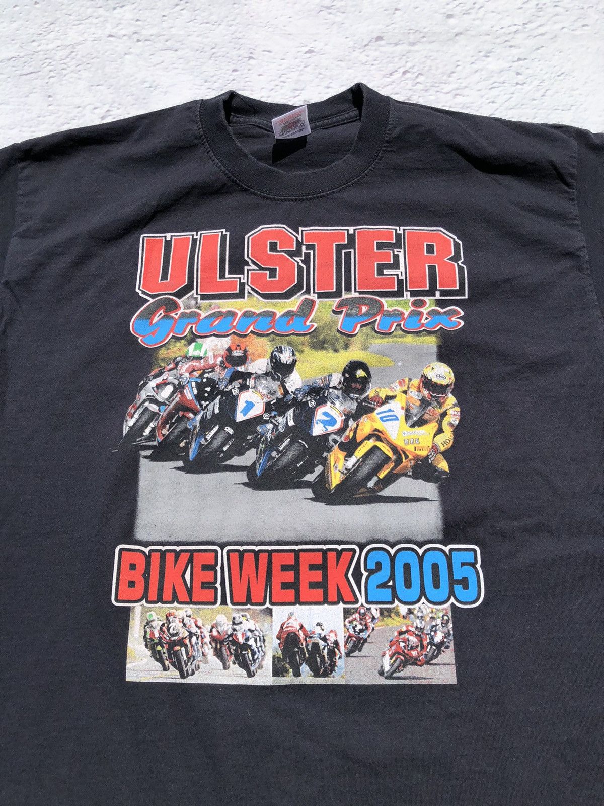 Vintage Vintage 2005 Ulster Grand Prix Bike Week Moto Racing Tee Size US M / EU 48-50 / 2 - 3 Thumbnail