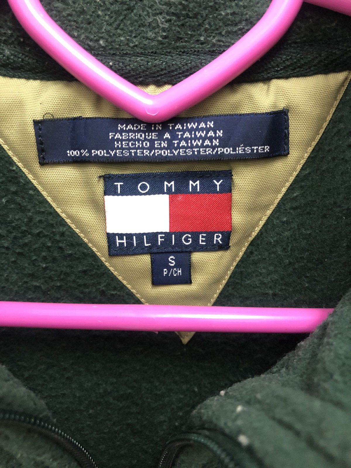 Tommy Hilfiger Rare TOMMY HILFIGER Spell Out Big Logo Fleece Jacket Size US S / EU 44-46 / 1 - 4 Thumbnail