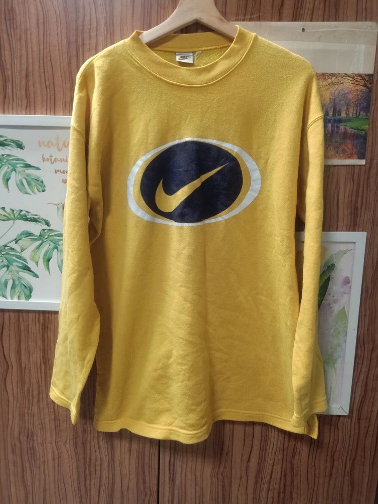 Nike vintage 90s sweatshirt nike swoosh Size US L / EU 52-54 / 3 - 1 Thumbnail