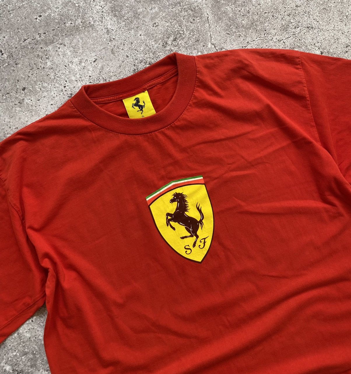 Ferrari Ferrari Vintage 1996 T Shirt Size US XL / EU 56 / 4 - 5 Thumbnail